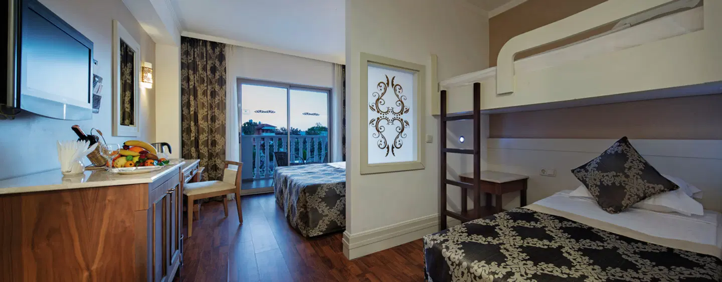 Alba Queen ROOM_EXAMPLE