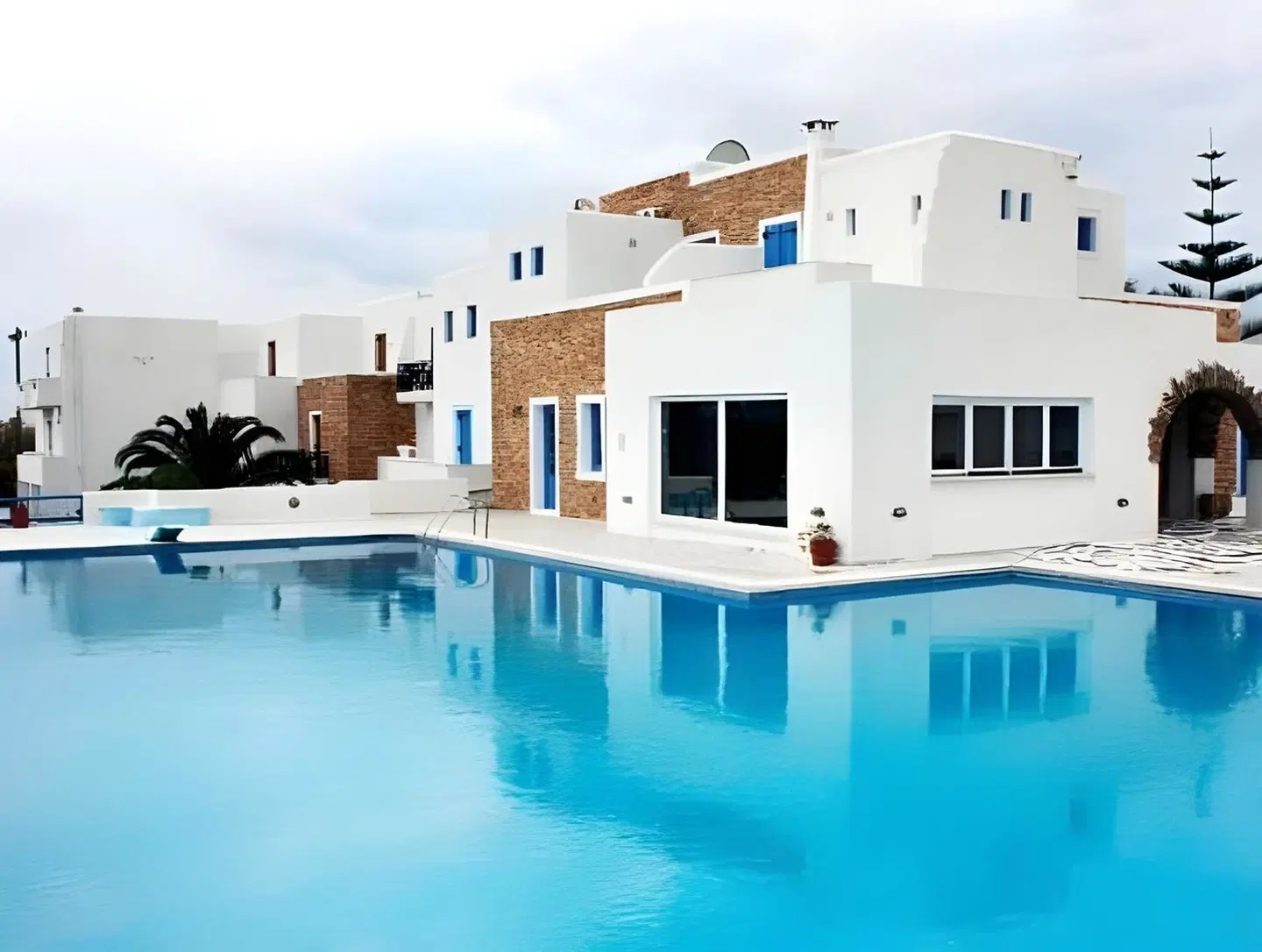 Naxos Holidays OUTDOOR_POOL