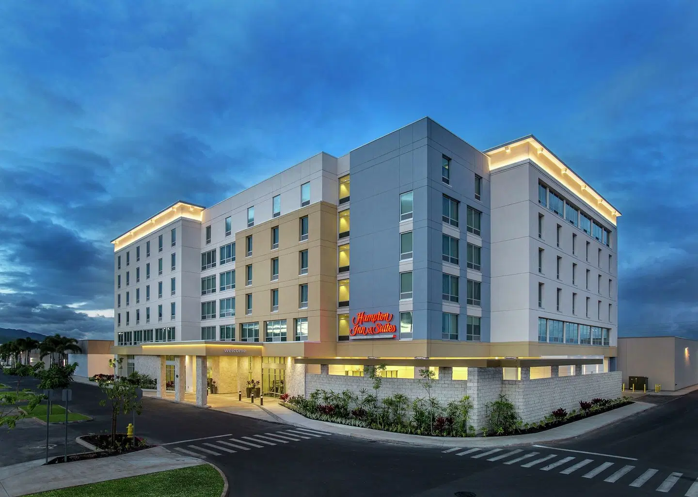 Hampton Inn & Suites Oahu/Kapolei EXTERIOR