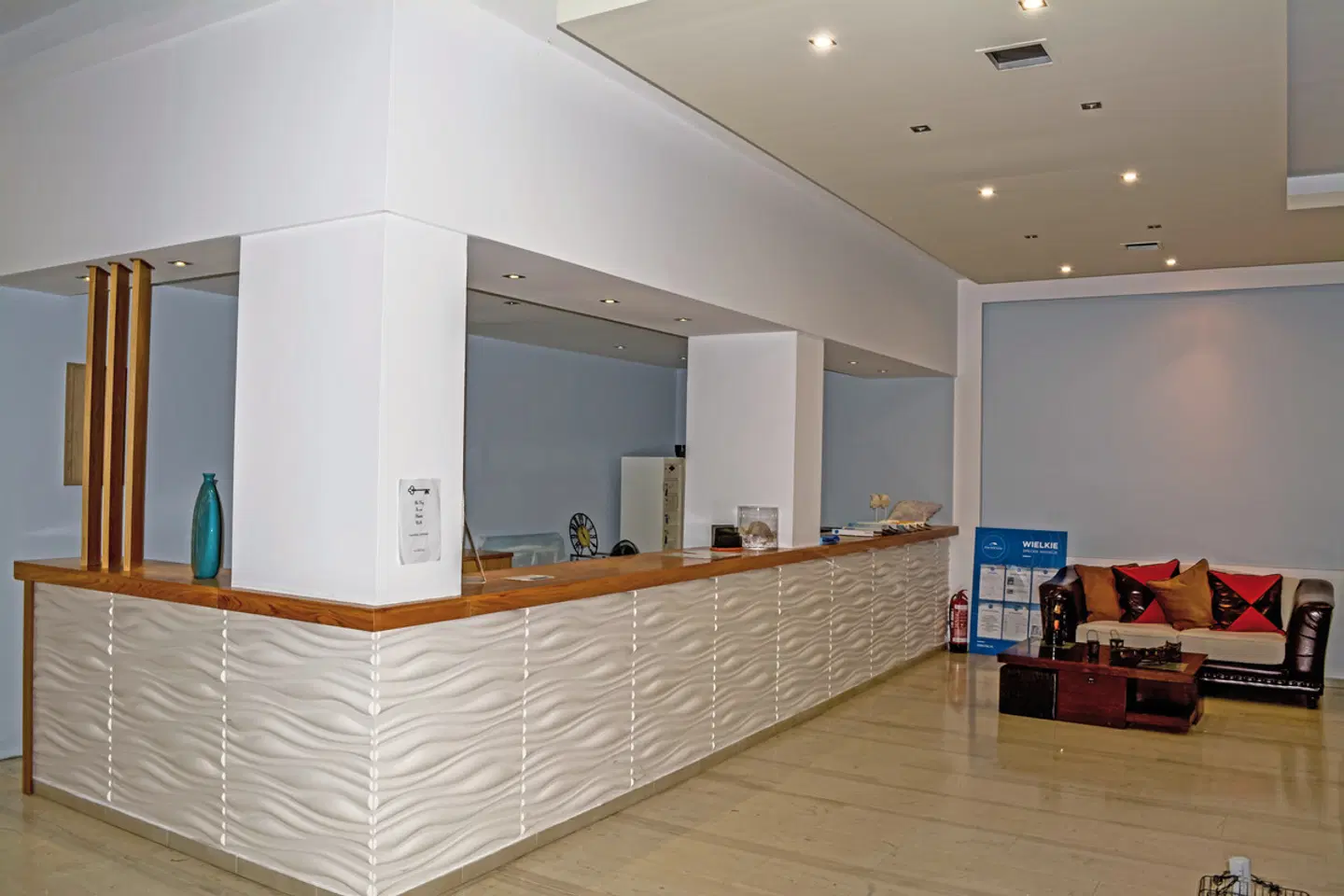 Belvedere Dolphin LOUNGE_LOBBY