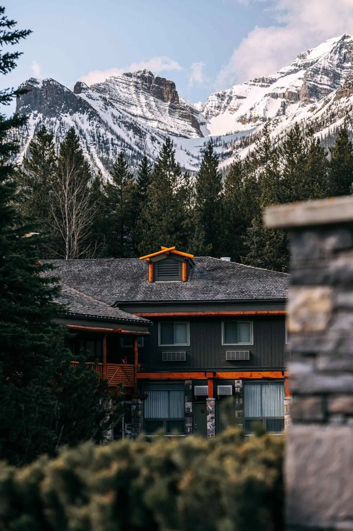 Mountaineer Lodge EXTERIOR