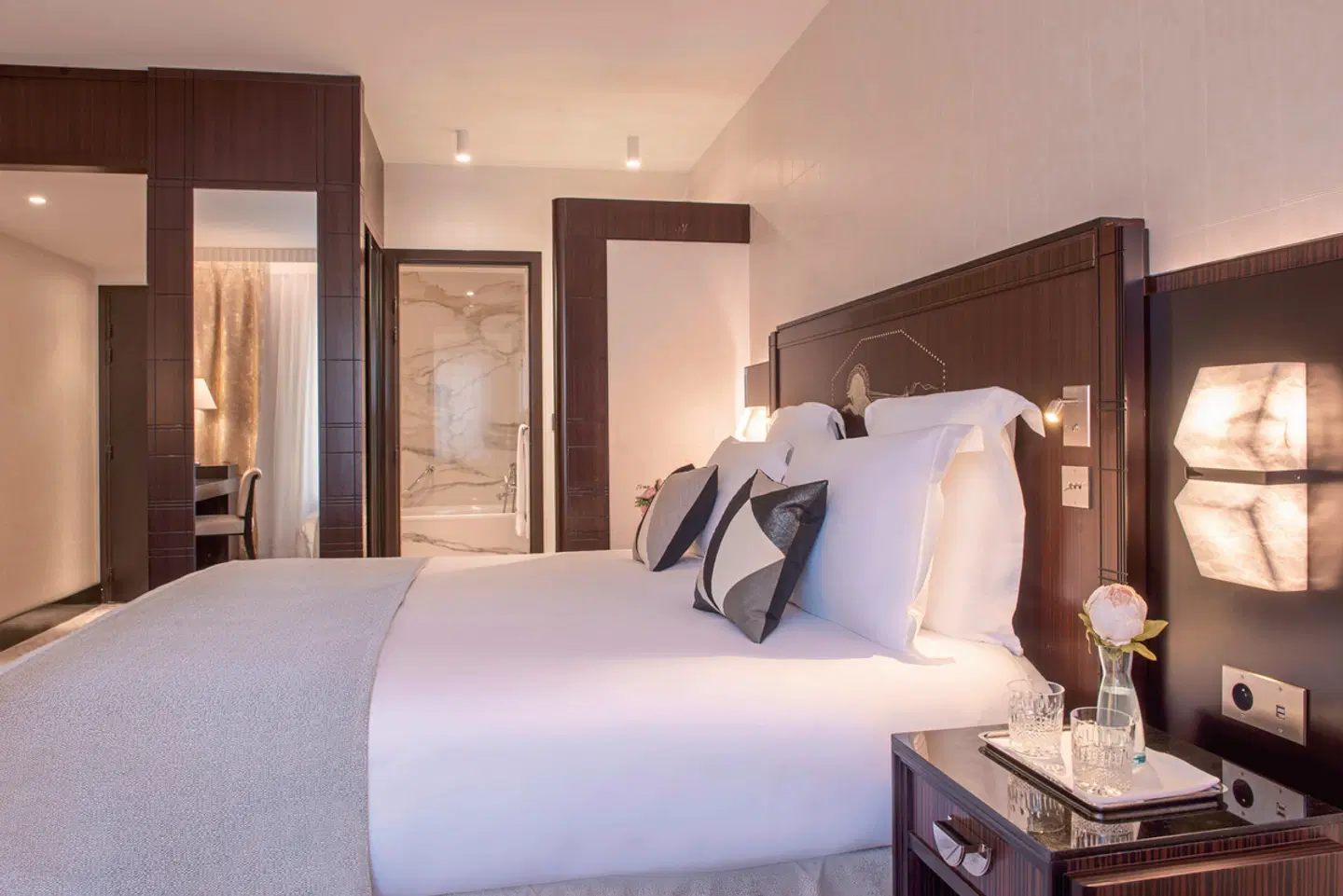 Hotel Du Collectionneur Paris ROOM_EXAMPLE