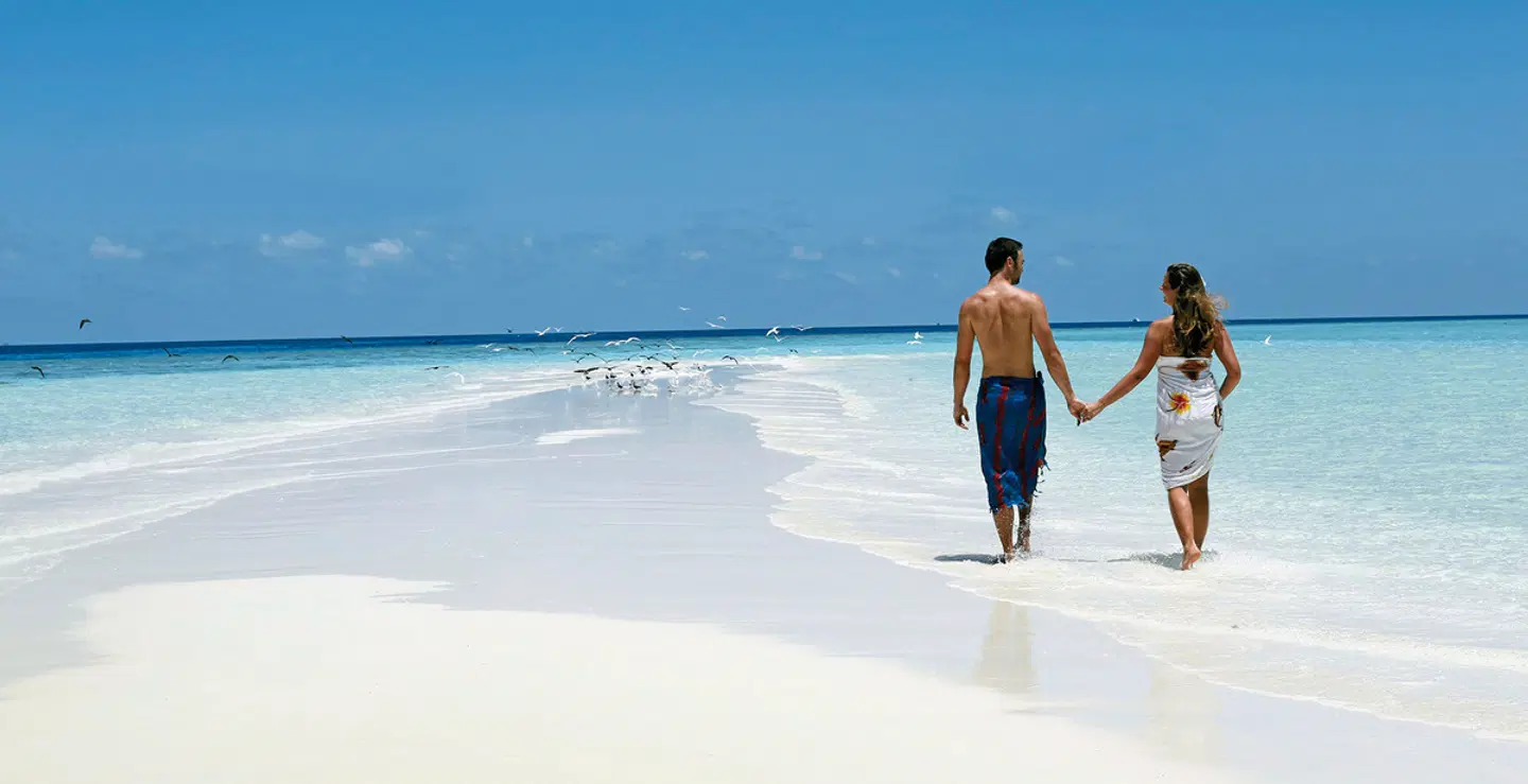 Nika Island Resort & Spa Strand