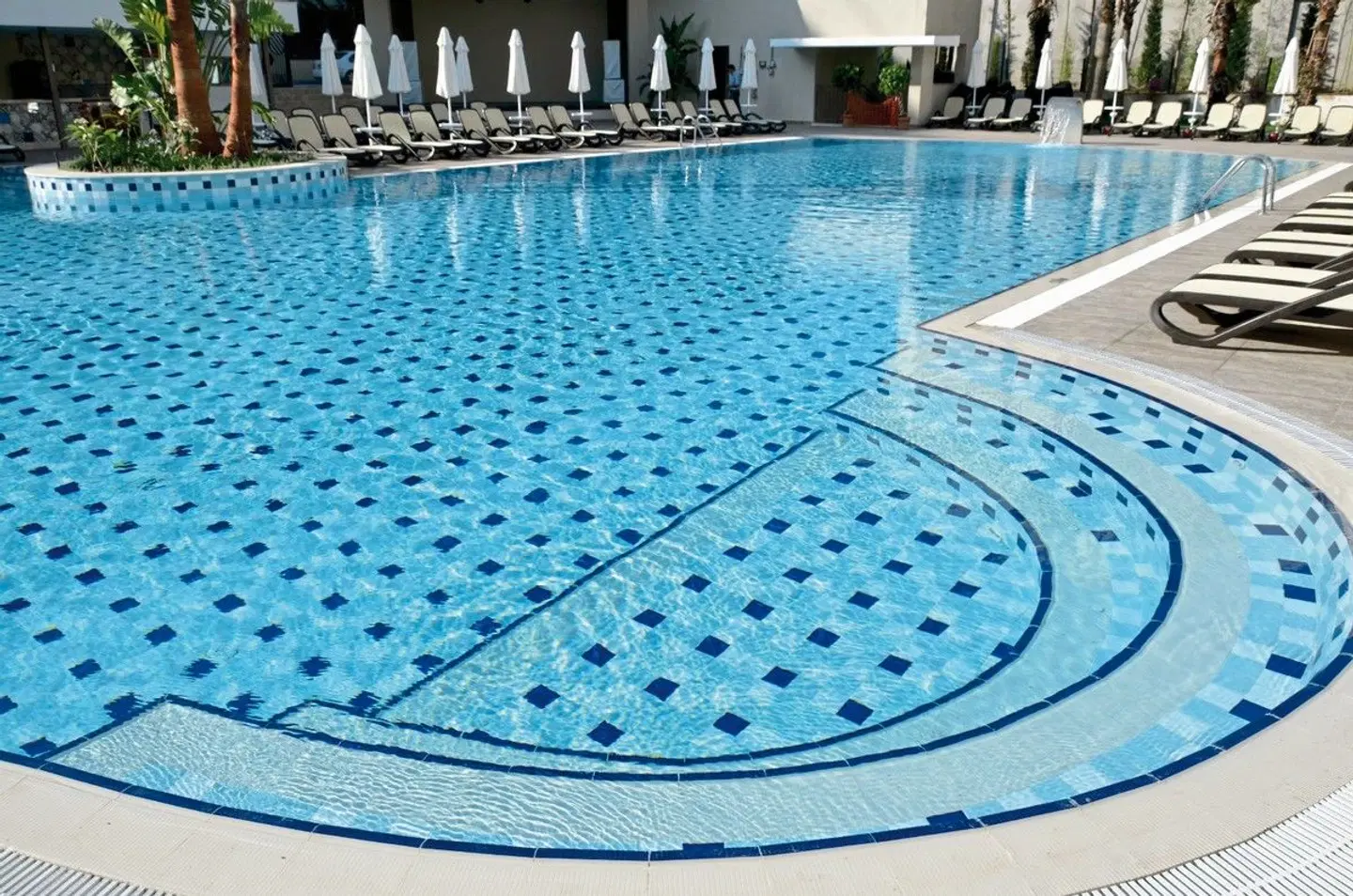 Port Side Resort Hotel Hallenbad