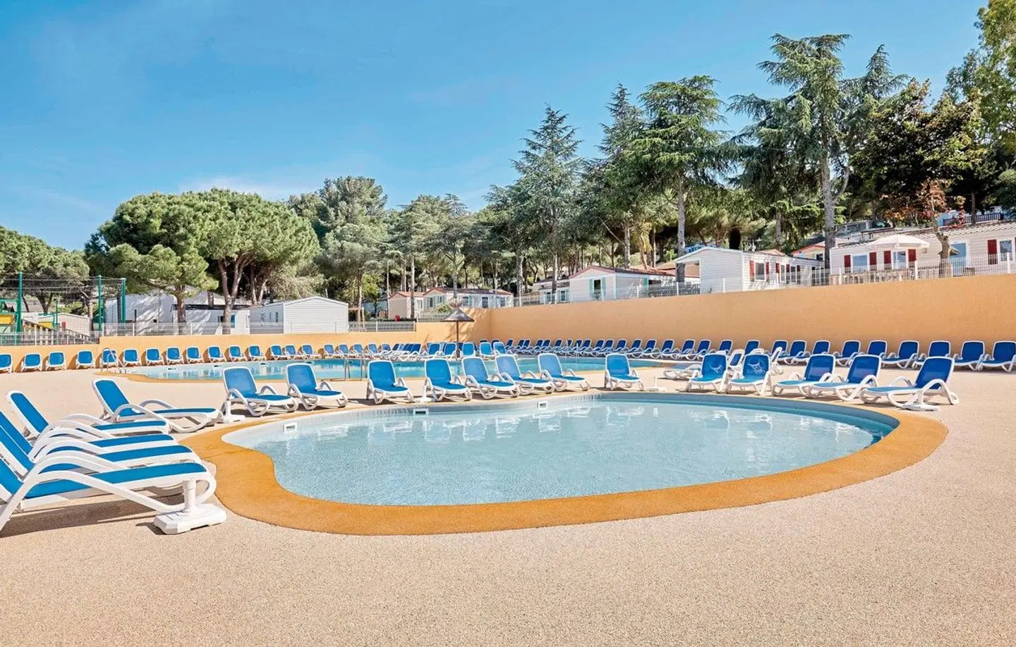 Camping Odalys La Pinède OUTDOOR_POOL
