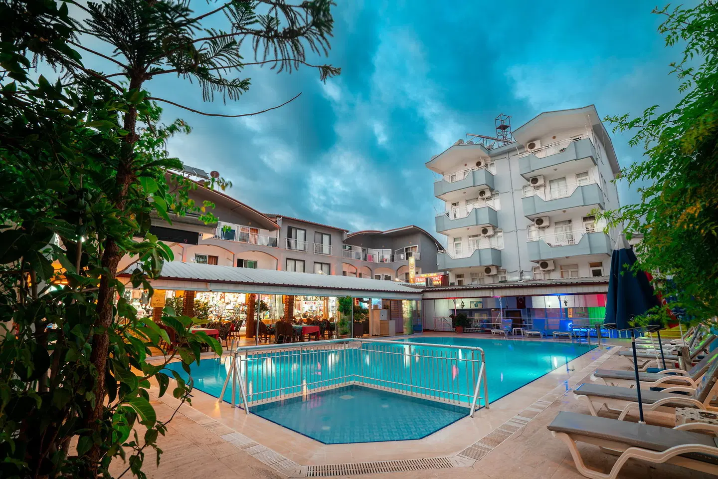 Orient Apart Otel OUTDOOR_POOL