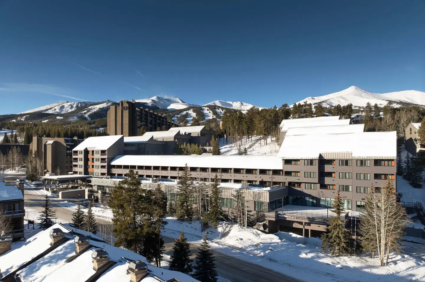 Hotel Alpenrock Breckenridge, Curio Collection by Hilton Terrasse