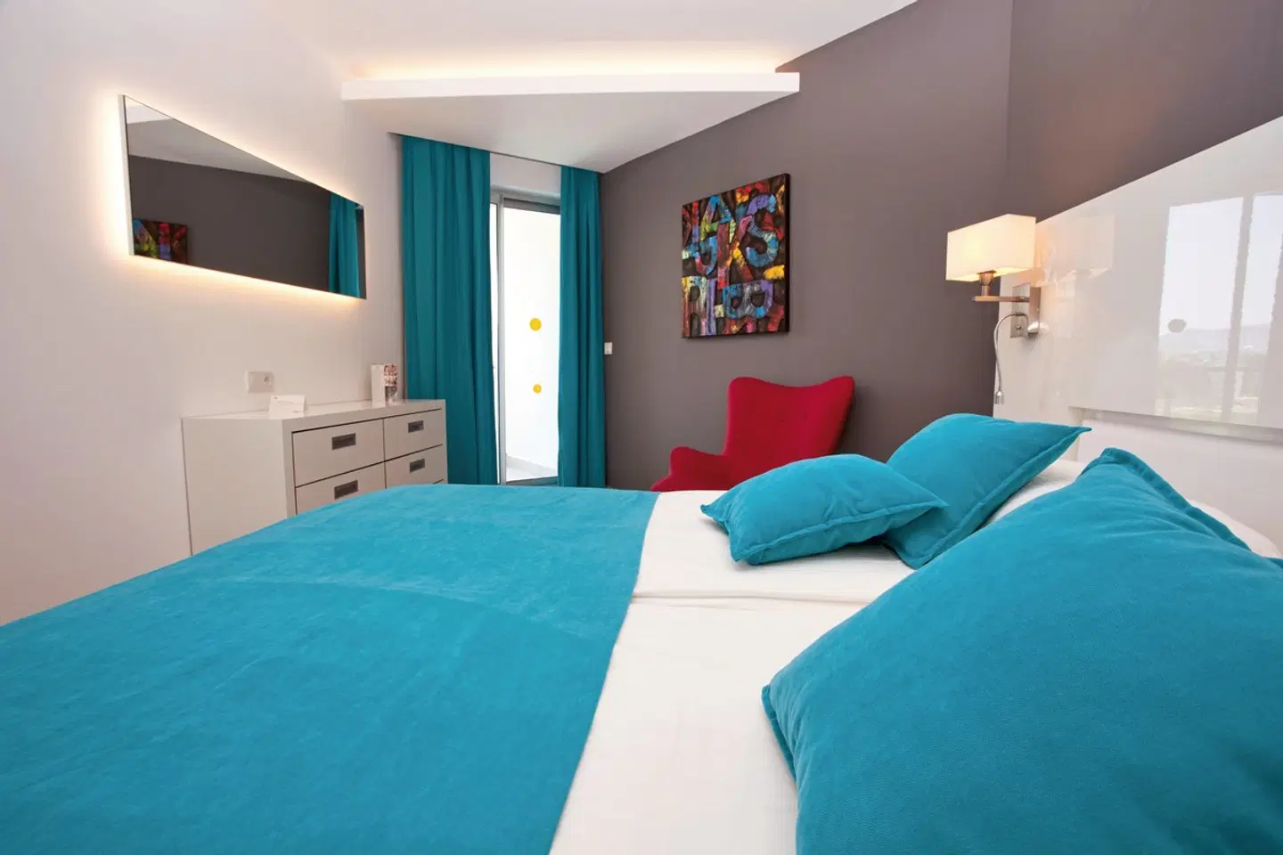 Green Garden Suites ROOM_EXAMPLE