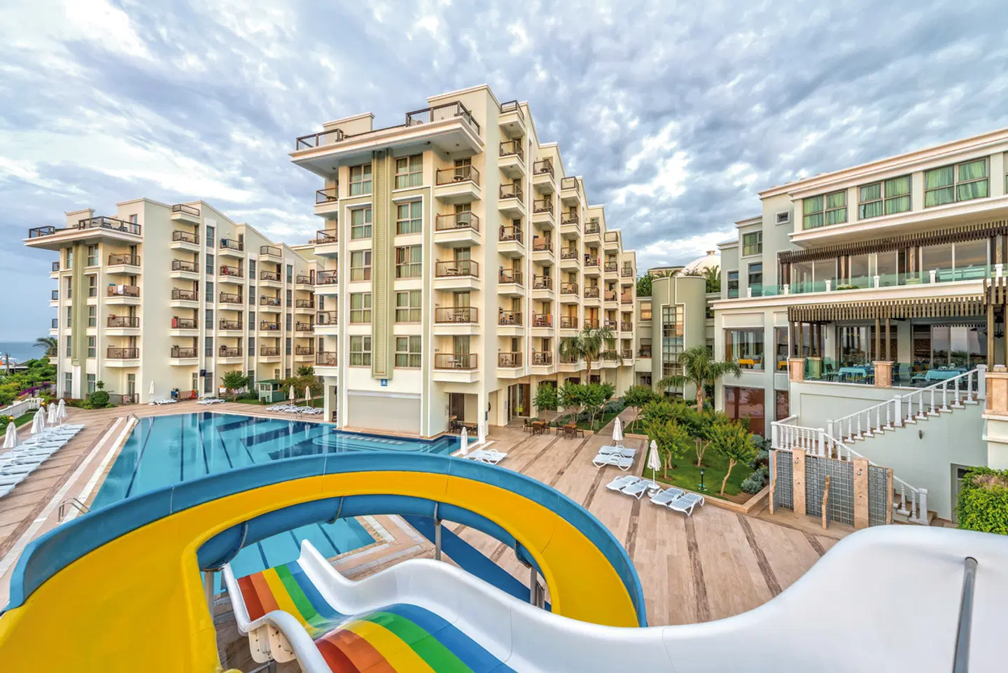 Royal Atlantis Spa & Resort OUTDOOR_POOL