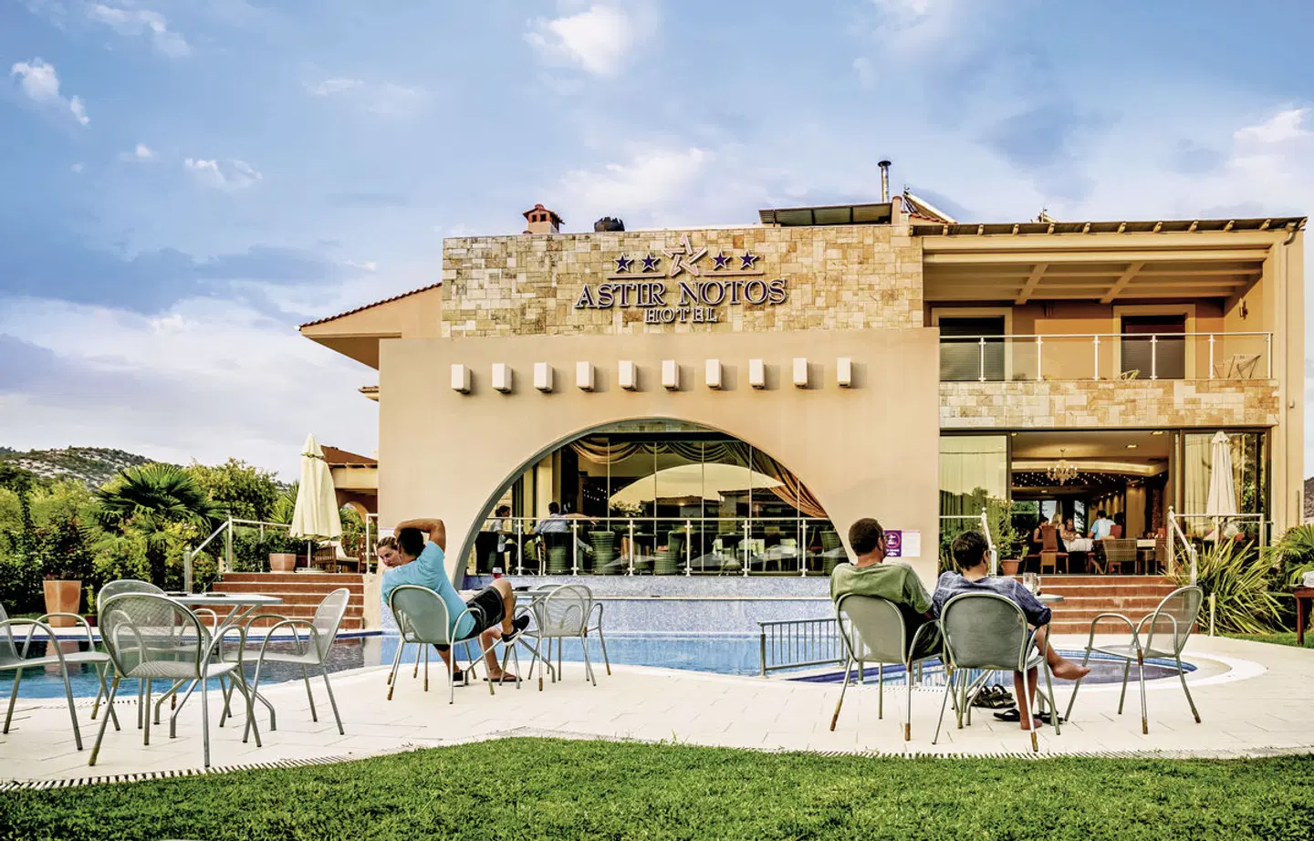 Astir Notos EXTERIOR