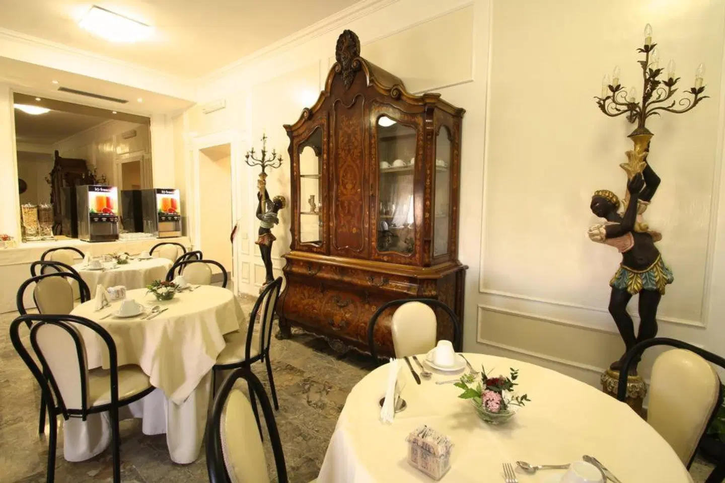 Orazia Hotel Restaurant