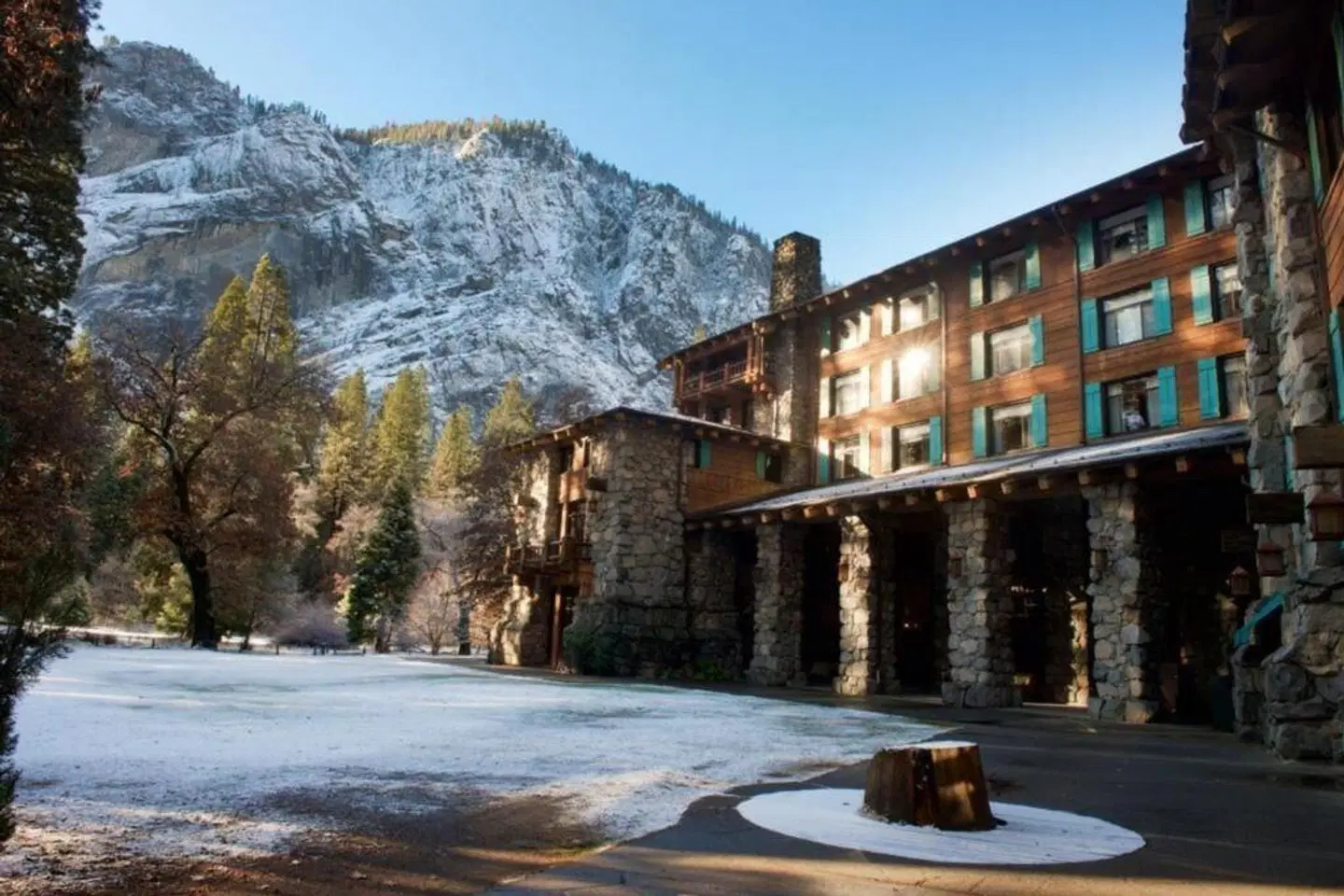 The Ahwahnee Hotel EXTERIOR