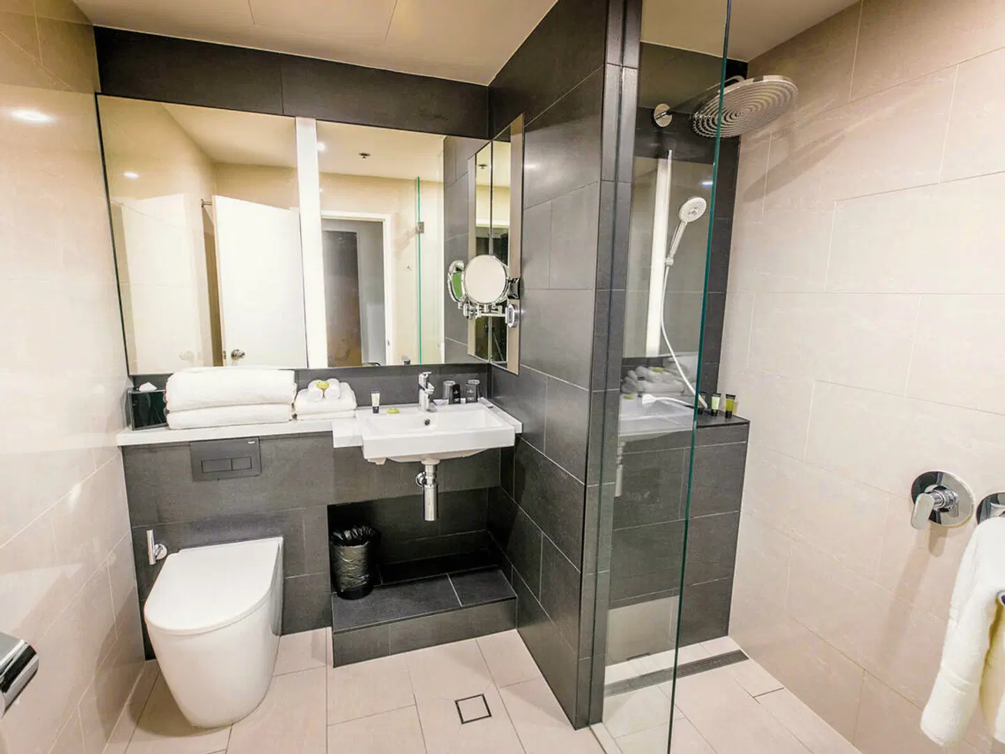 The Grace Hotel Badezimmer