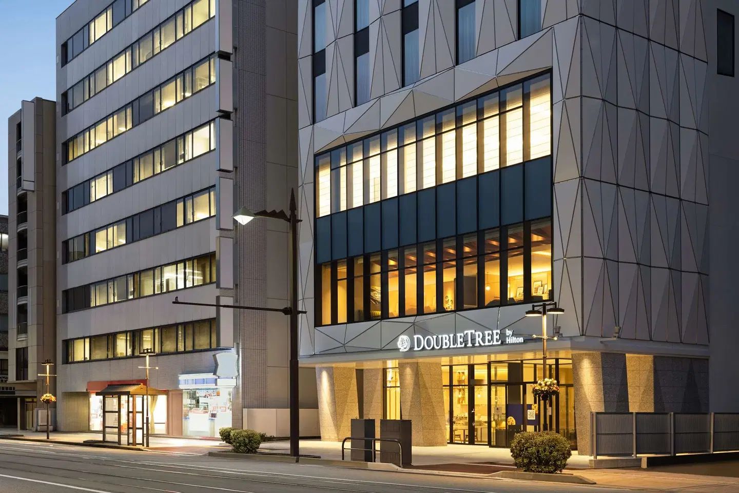 DoubleTree by Hilton Toyama EXTERIOR