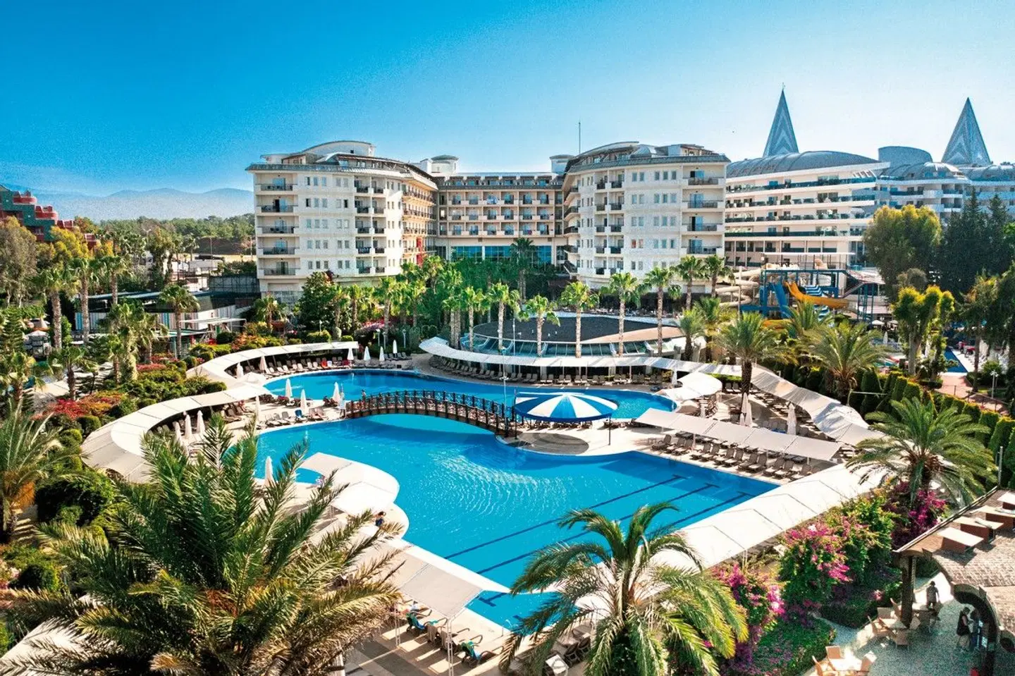 Mukarnas Resort & Spa OUTDOOR_POOL