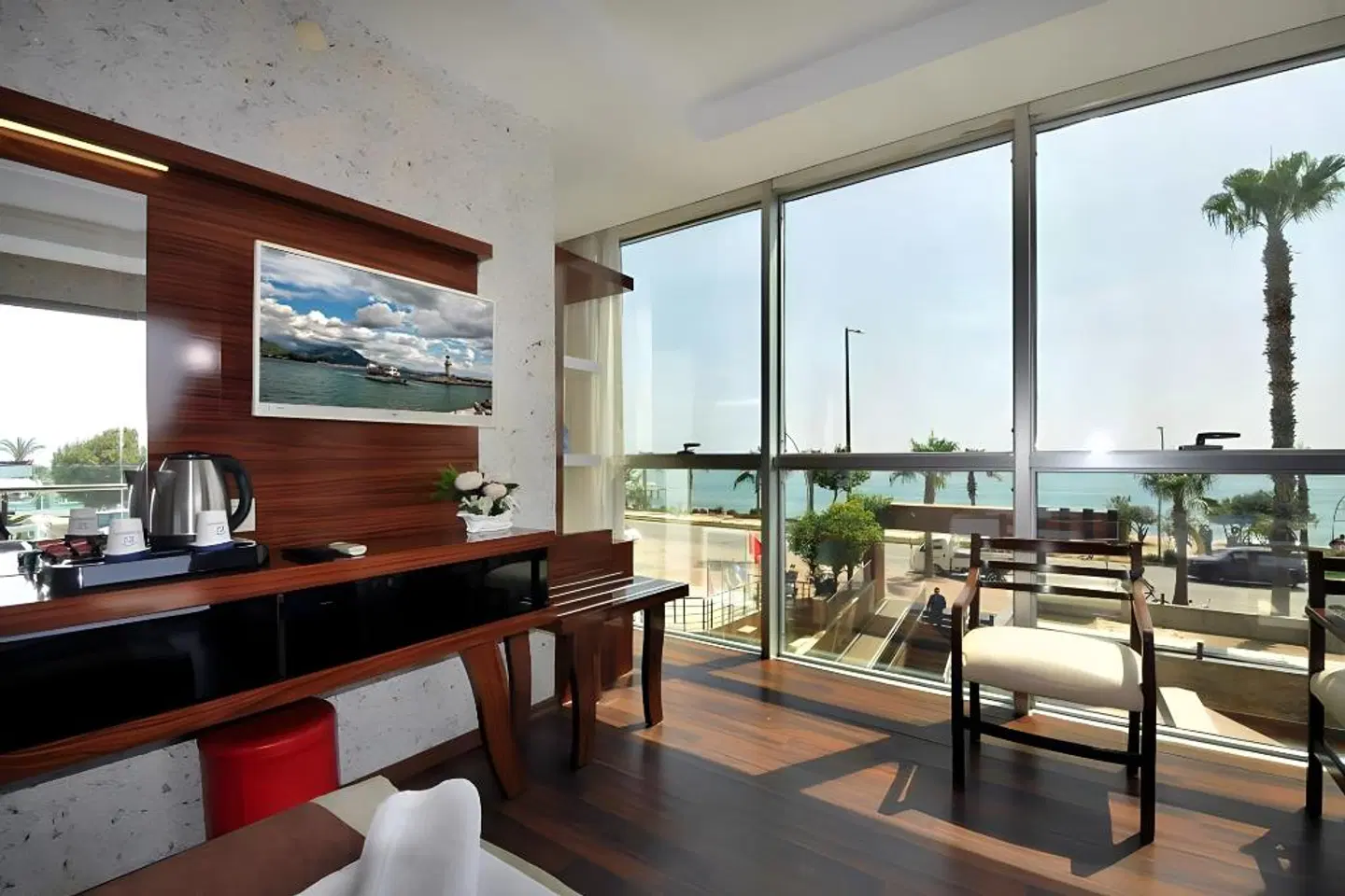 Grand Barhan Hotel Bar