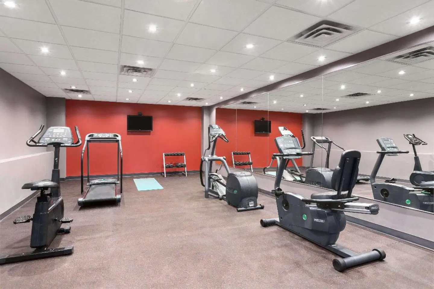 Days Inn by Wyndham Ottawa SPORTS_AND_LEISURE