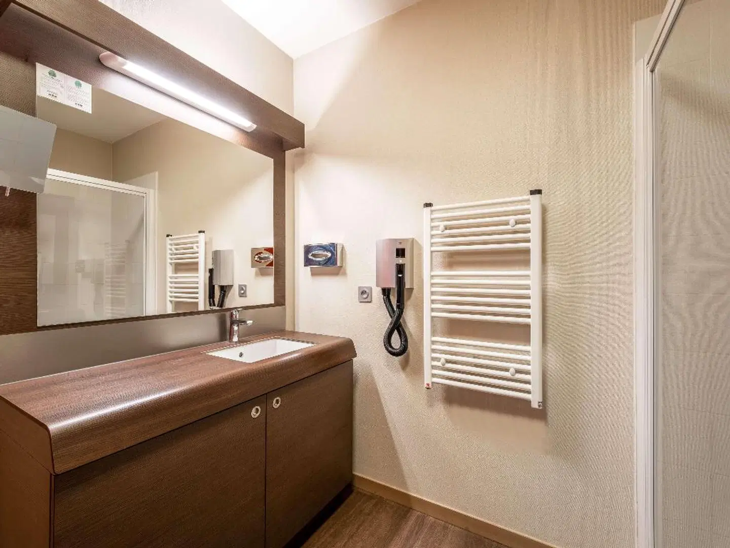 Aparthotel Adagio Lyon Patio Confluence Badezimmer