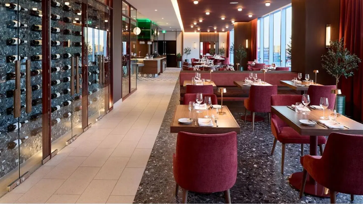 Courtyard By Marriott Montreal Laval Restaurant