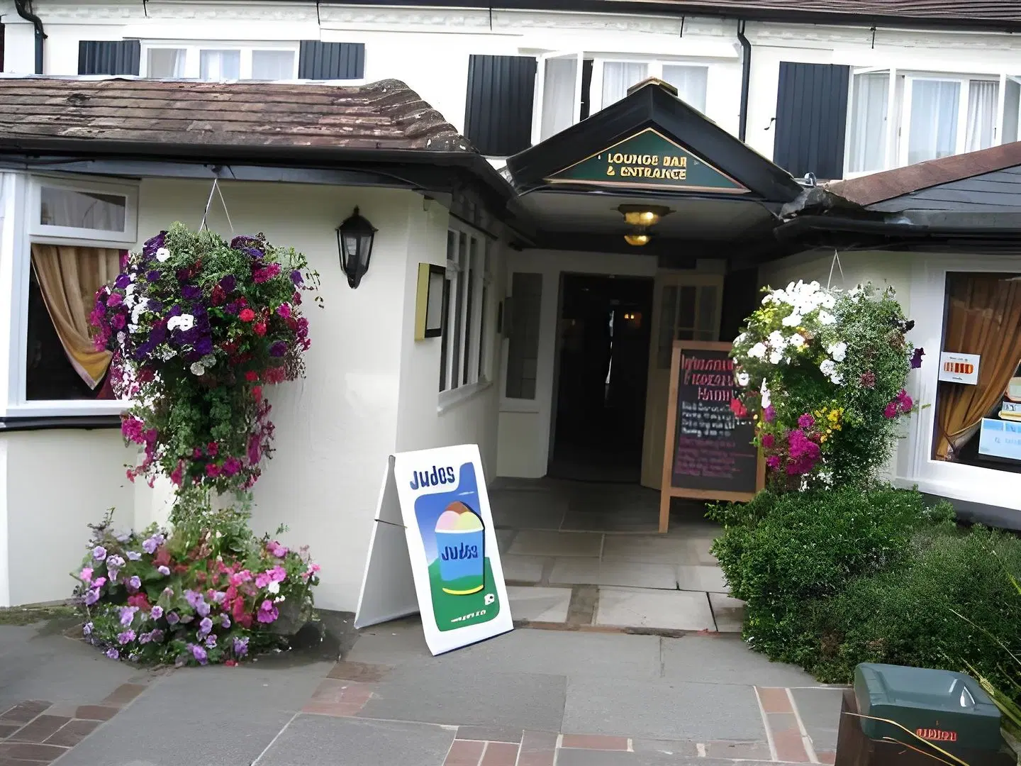 Fisherman's Haunt EXTERIOR