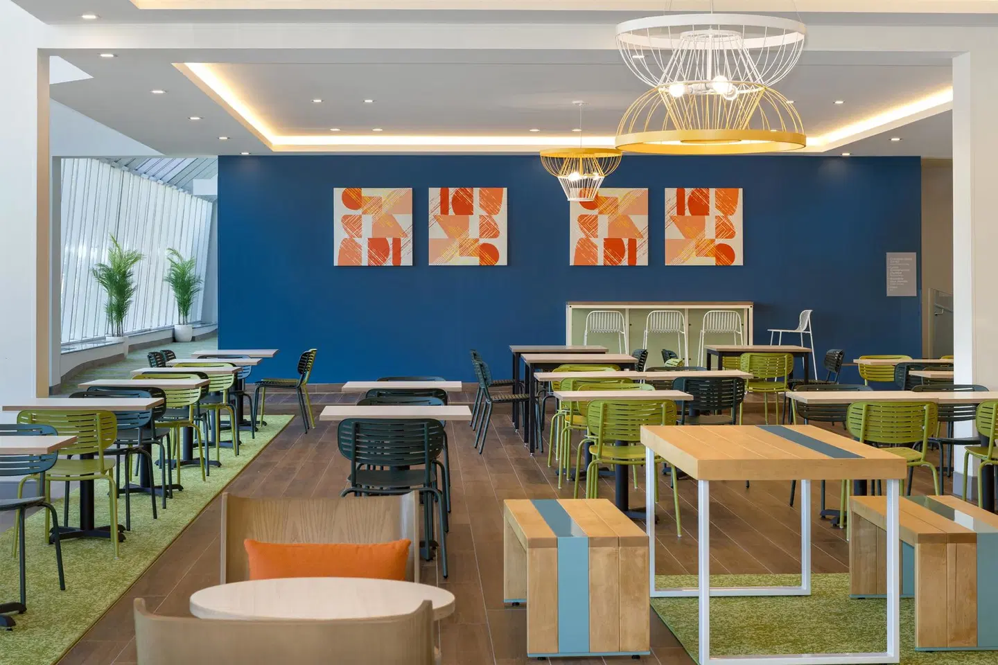 Spark By Hilton Montreal Midtown Restaurant