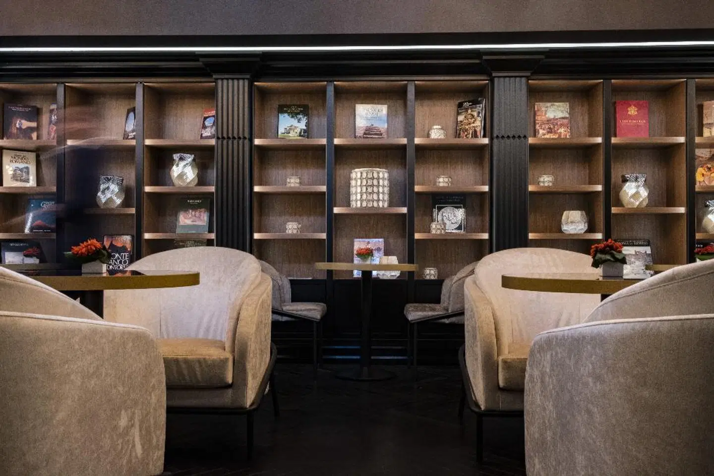 U-Visionary Roma Hotel ROOM_EXAMPLE