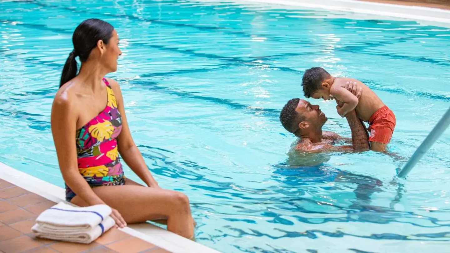 Holiday Inn Chicago Dwtn - Wolf Point, an IHG Hotel PEOPLE