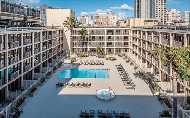 Hilton Union Square EXTERIOR