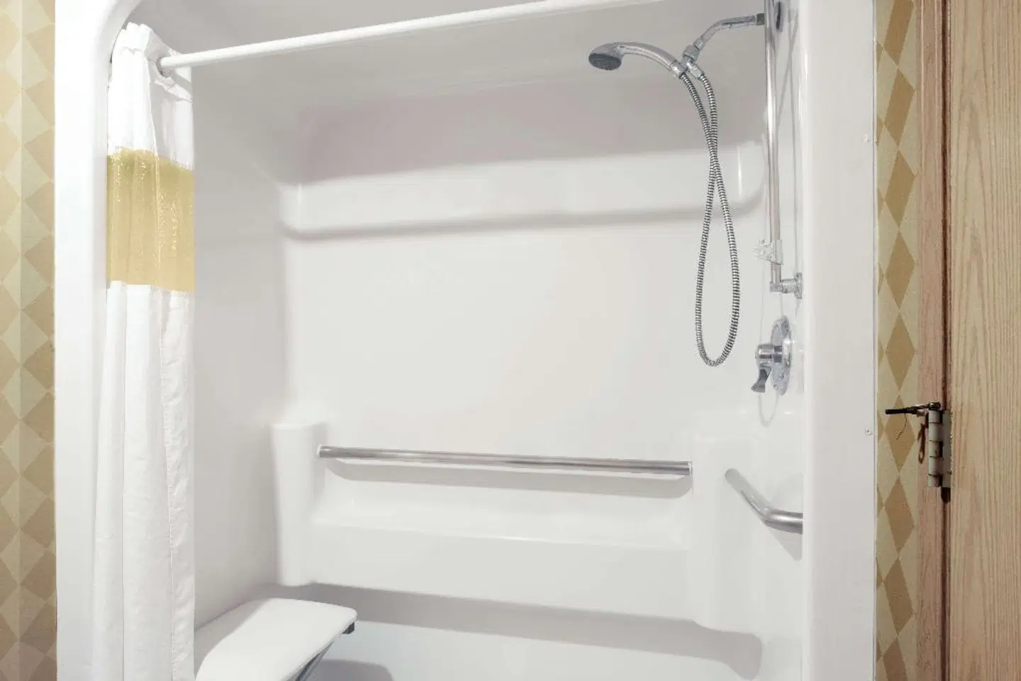 Days Inn by Wyndham Federal Way Badezimmer