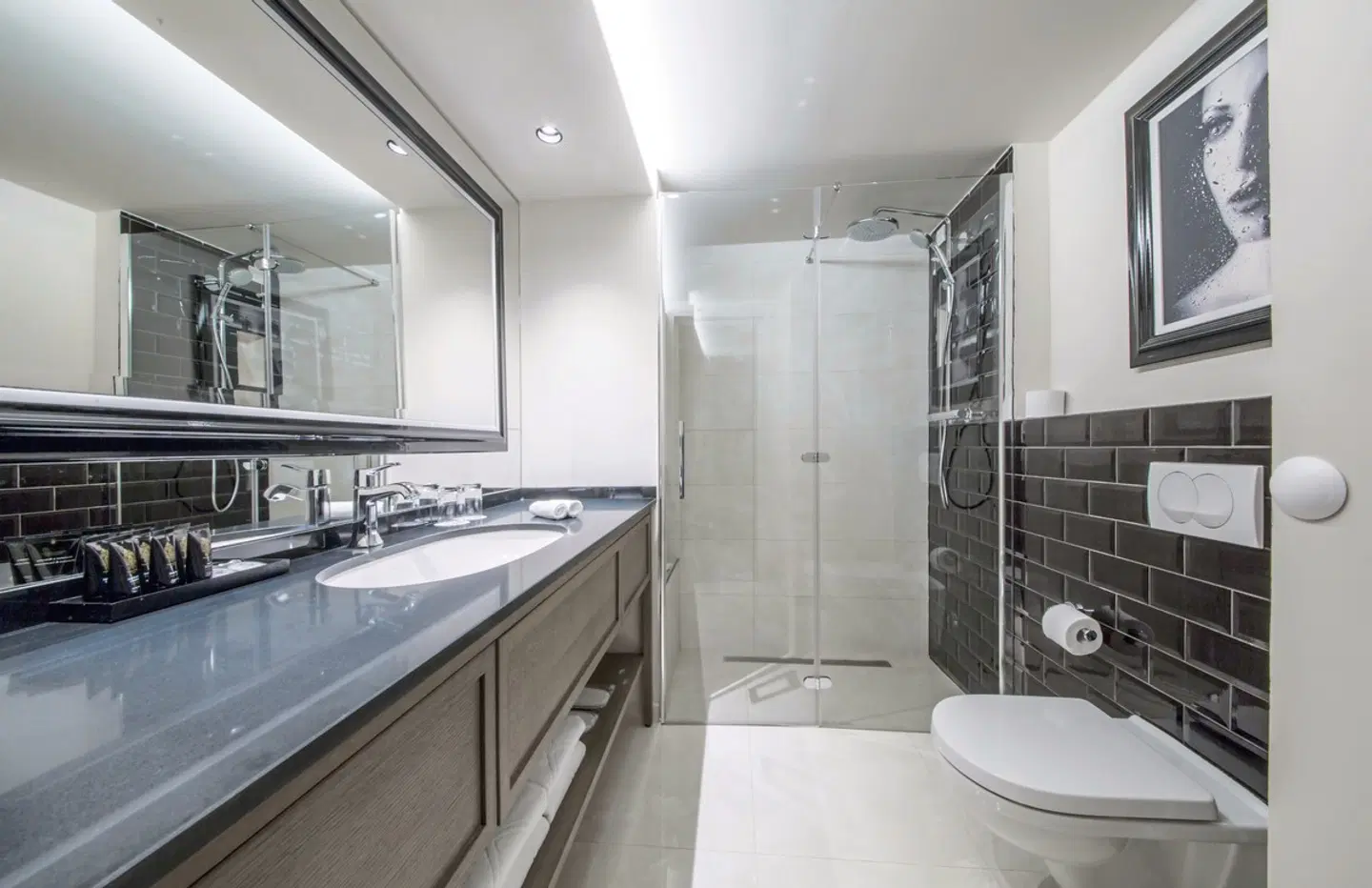 Grand Hotel Slavia Badezimmer