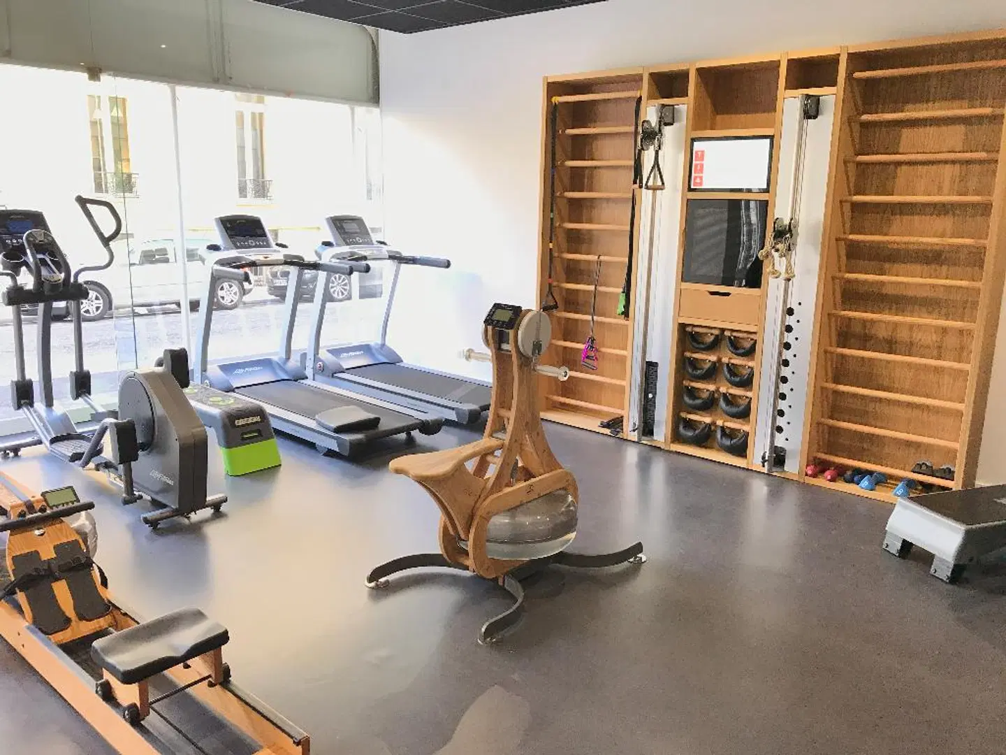 Gounod SPORTS_AND_LEISURE