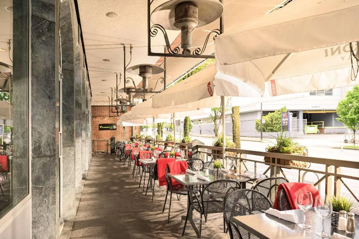 Georgian Court Hotel Bar