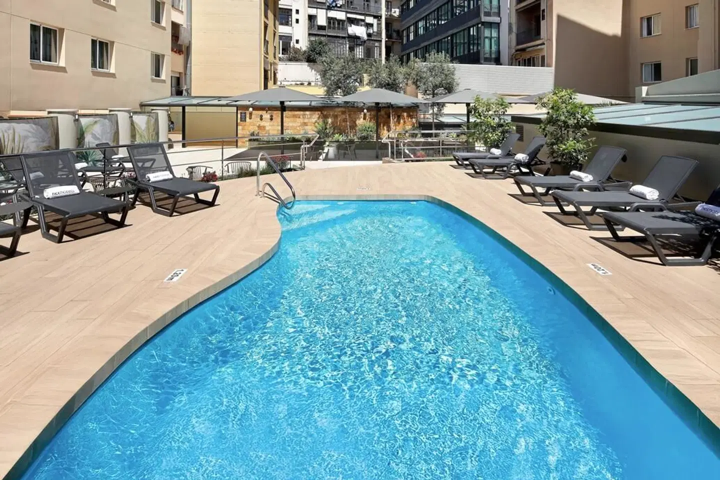 HCC Montblanc OUTDOOR_POOL