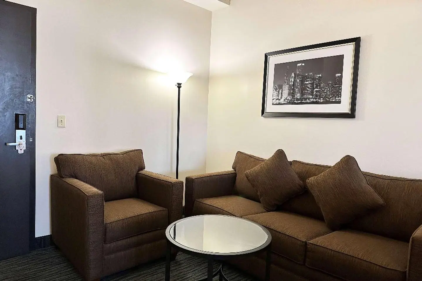 Wyndham Chicago McCormick LOUNGE_LOBBY