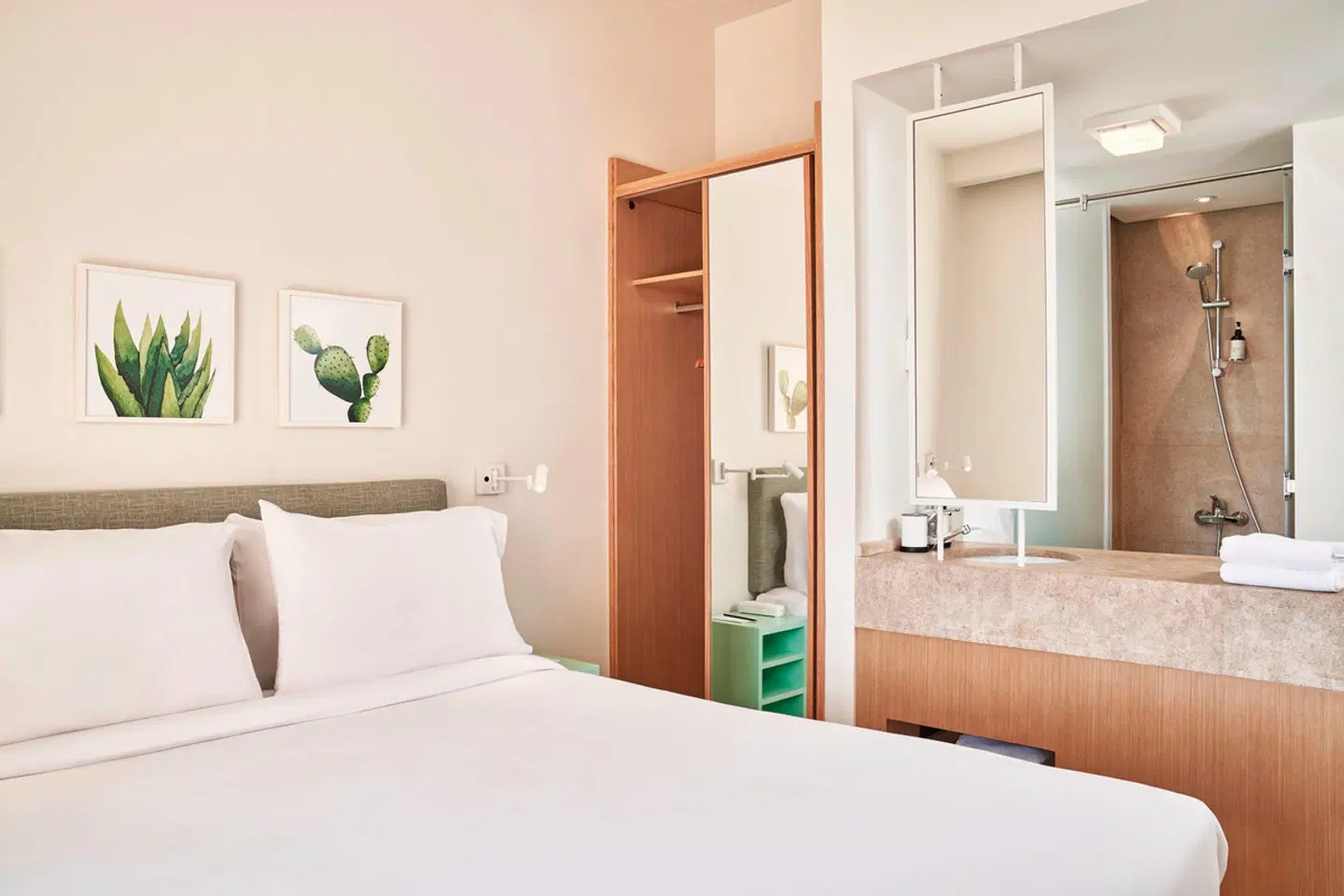 Captain's Inn ROOM_EXAMPLE