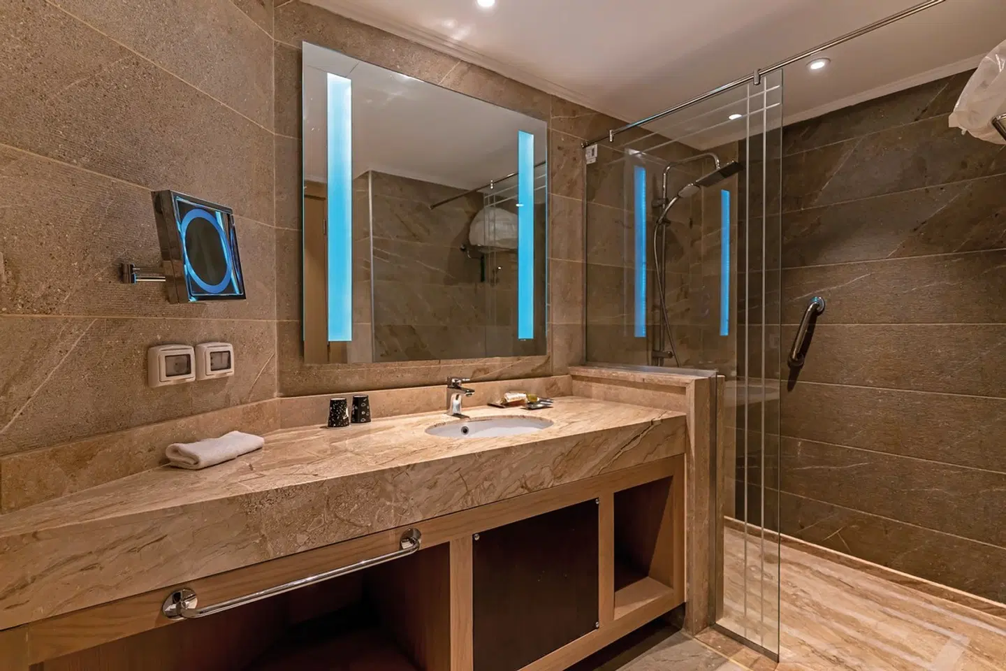 Swiss Inn Resort Badezimmer