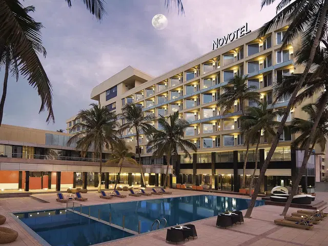 Novotel Mumbai Juhu Beach Hotel EXTERIOR