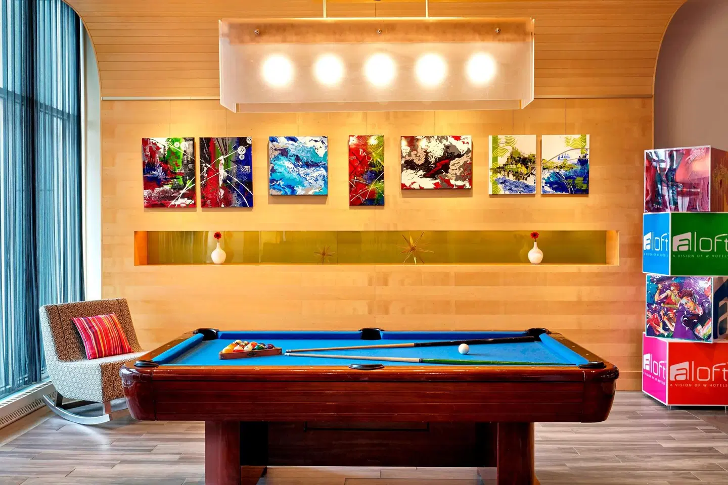 Aloft Montreal Airport LOUNGE_LOBBY