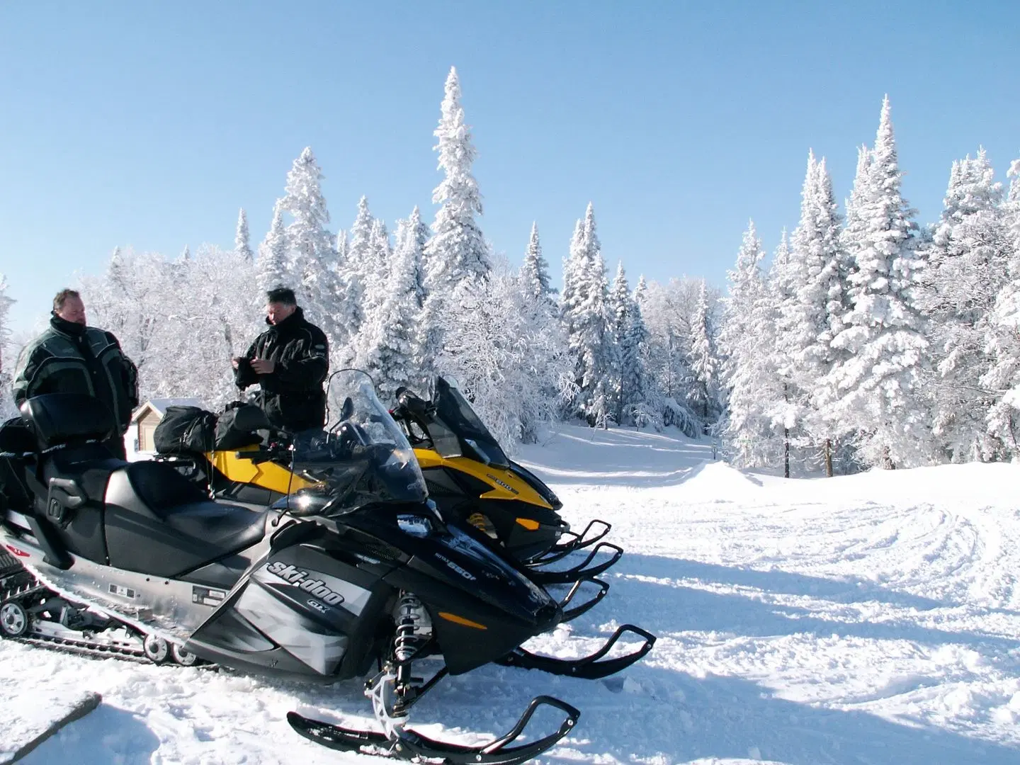 POURVOIRIE MEKOOS SPORTS_AND_LEISURE