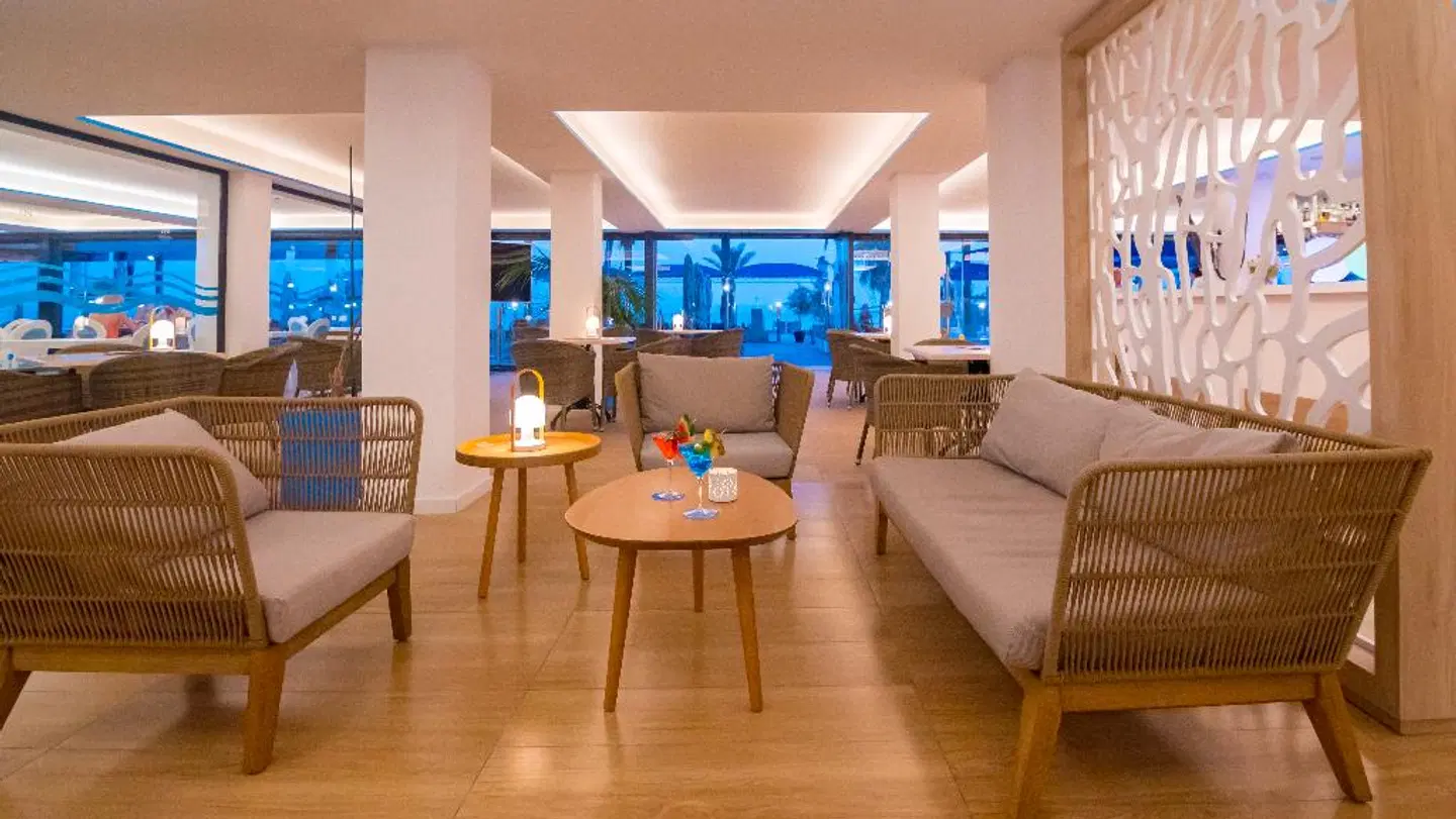 Negresco Beach LOUNGE_LOBBY