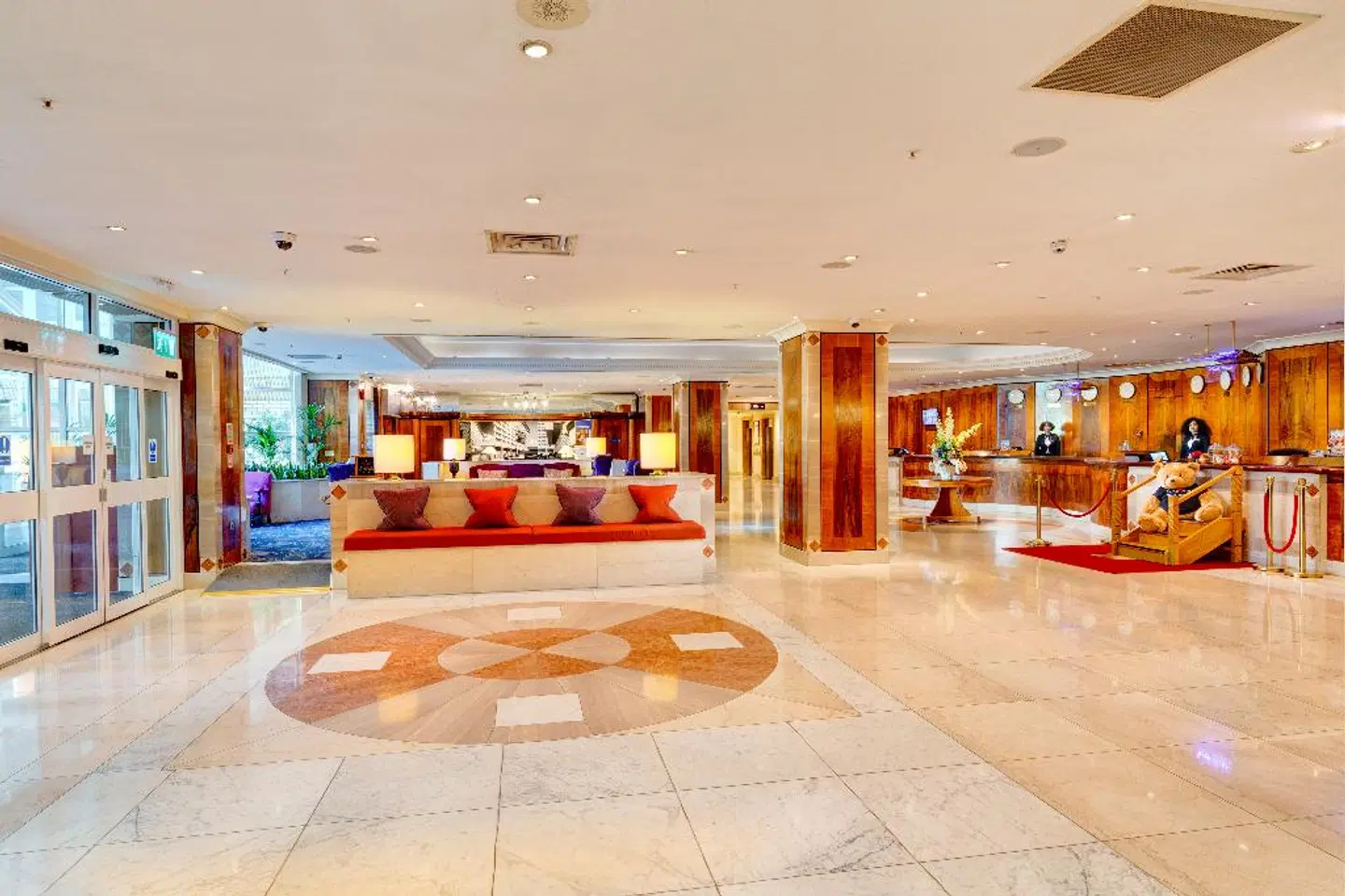 Copthorne Tara Hotel London Kensington LOUNGE_LOBBY