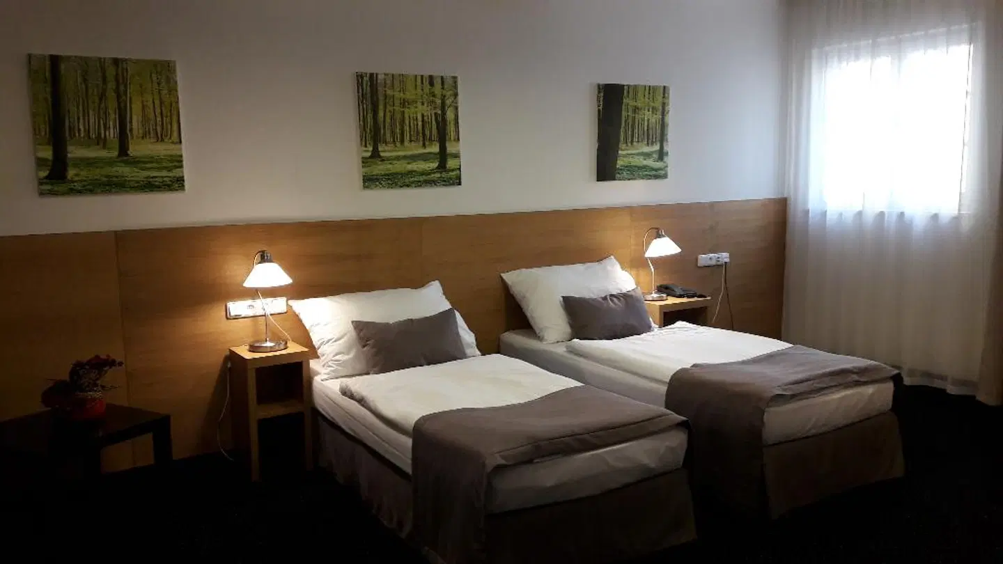 Clement ROOM_EXAMPLE