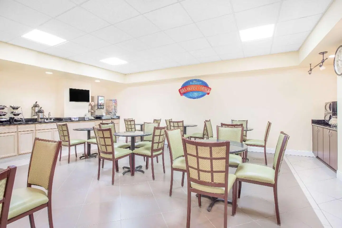 Baymont by Wyndham Augusta West Bar