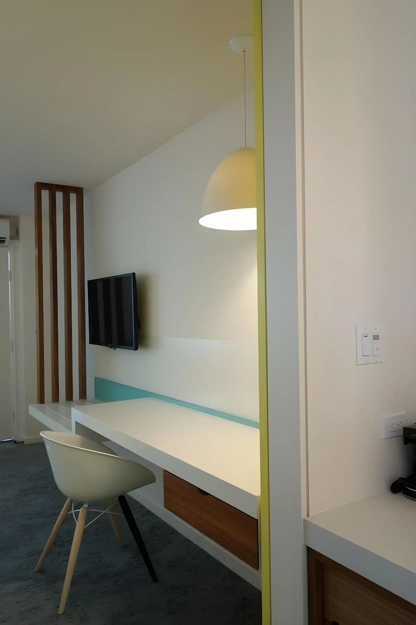 Beverly Laurel Motor Hotel ROOM_EXAMPLE