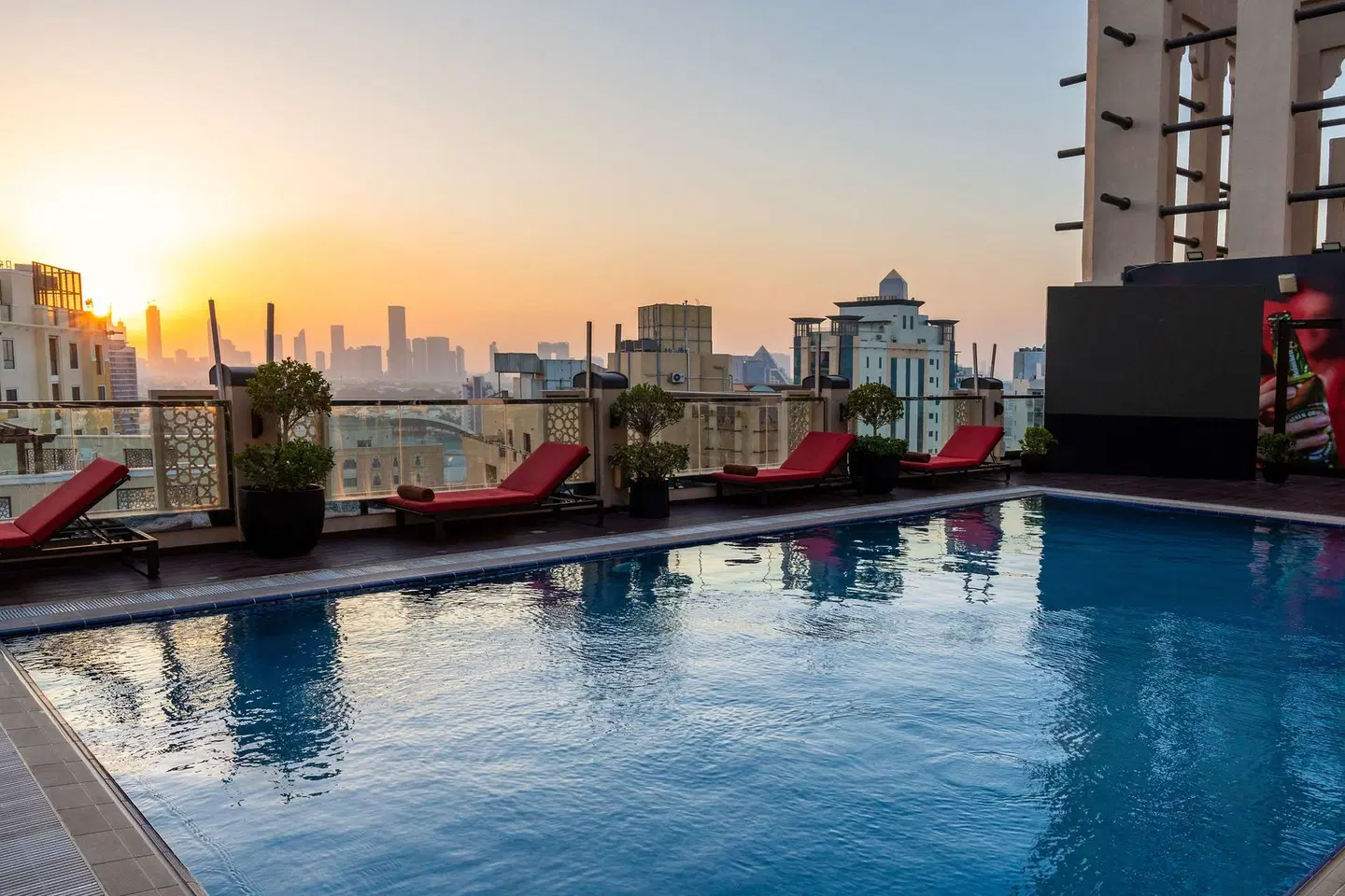 DoubleTree by Hilton Dubai Al Jadaf OUTDOOR_POOL