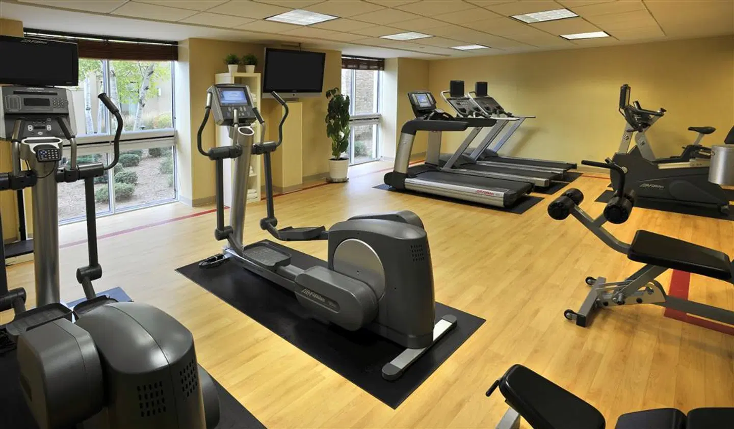 Sheraton Toronto Airport Hotel & Conference Centre SPORTS_AND_LEISURE