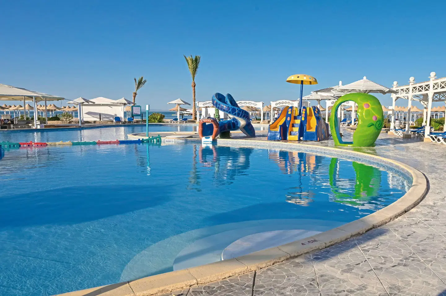 SUNRISE Le Jardin Aqua Park Resort OUTDOOR_POOL