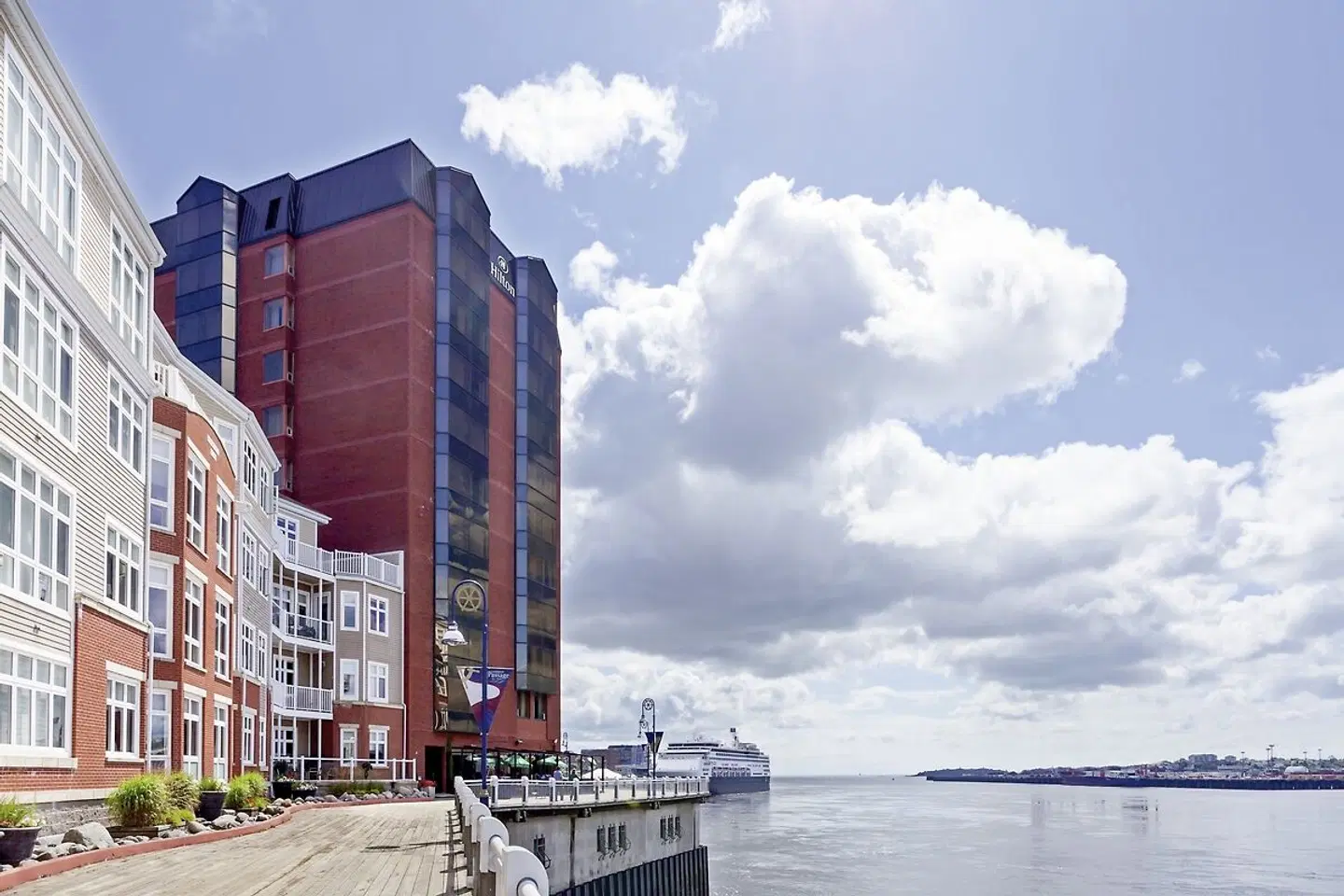 Hilton Saint John EXTERIOR