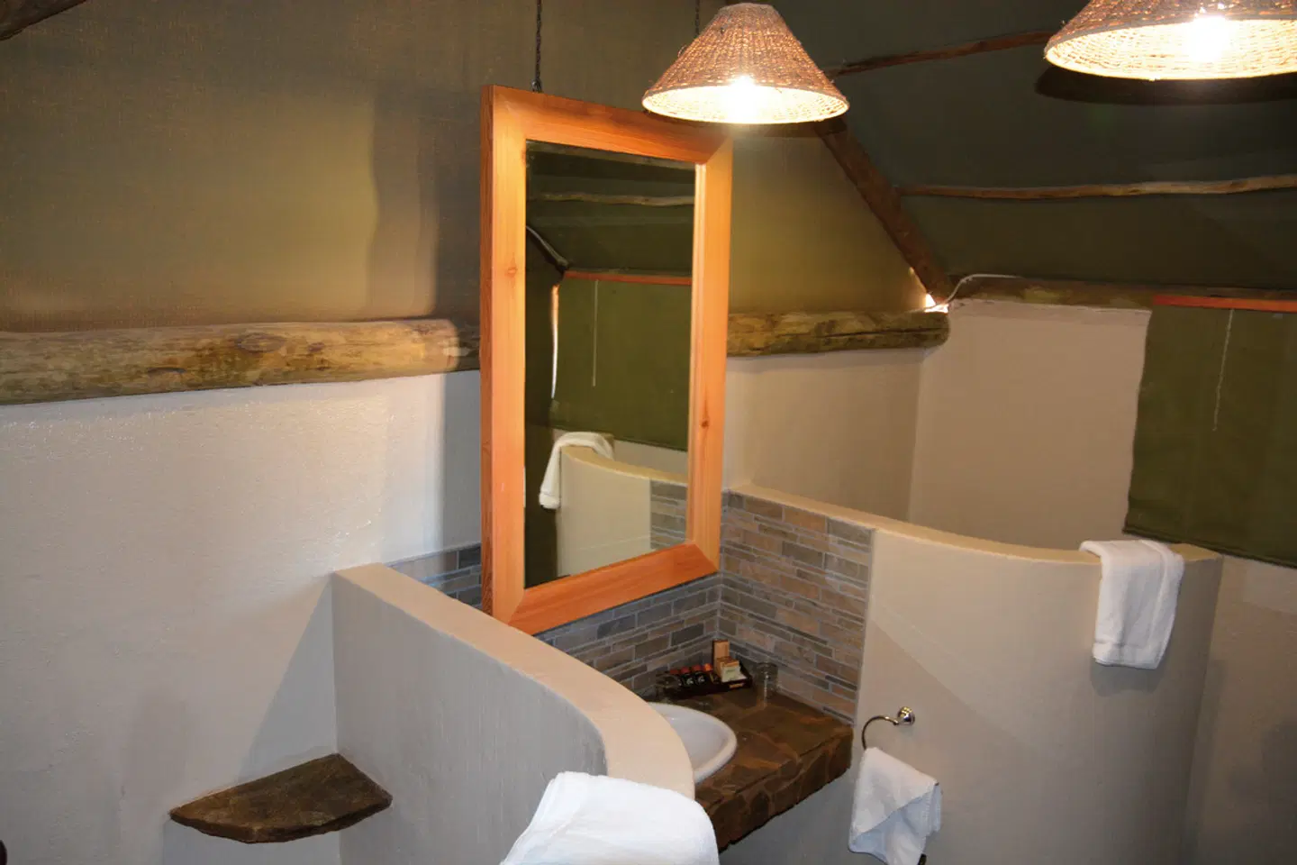 Intu Afrika Kalahari Suricate Tented Lodge HEALTH_BEAUTY