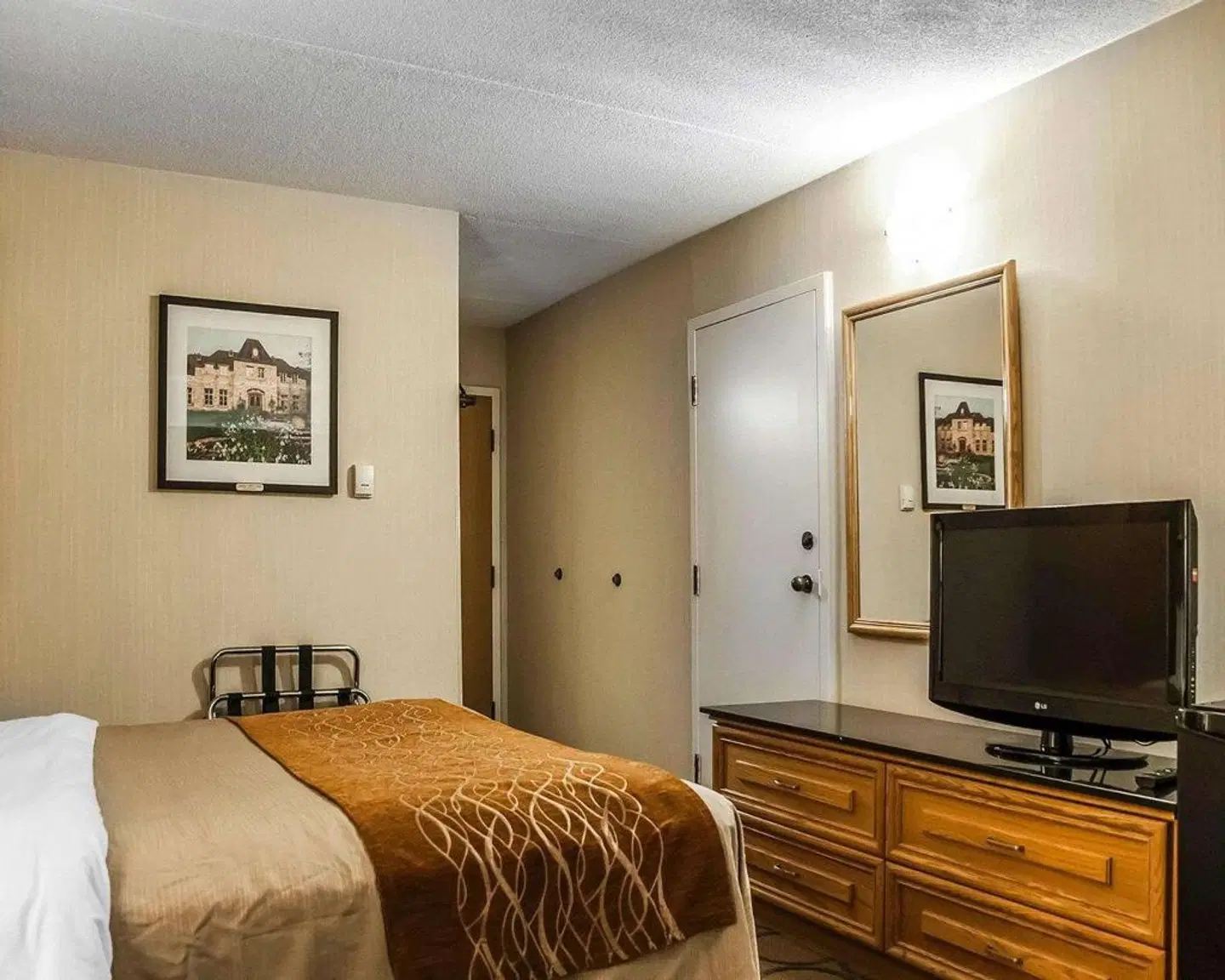 Comfort Inn Laval ROOM_EXAMPLE